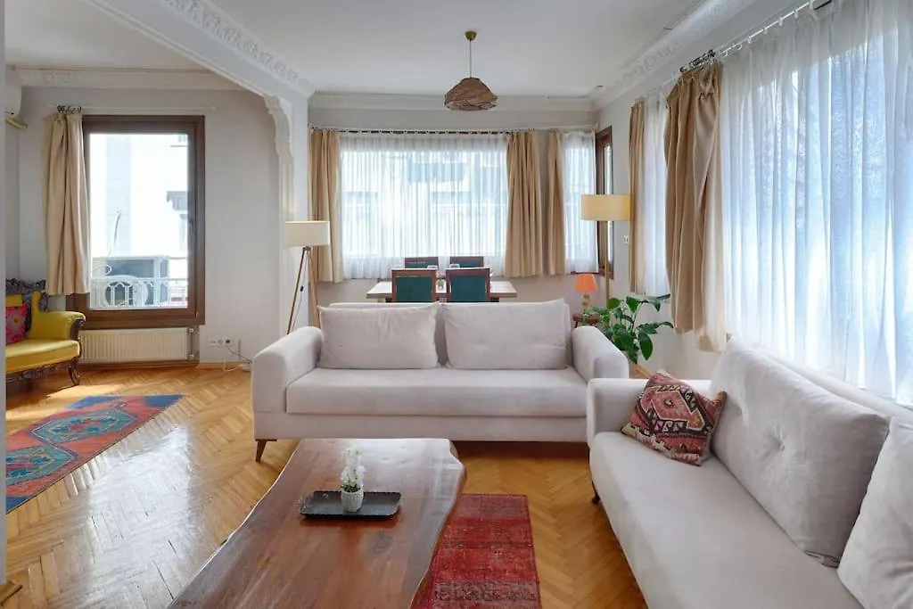 Gumussuyu Apartments By Azad Homes 伊斯坦布尔