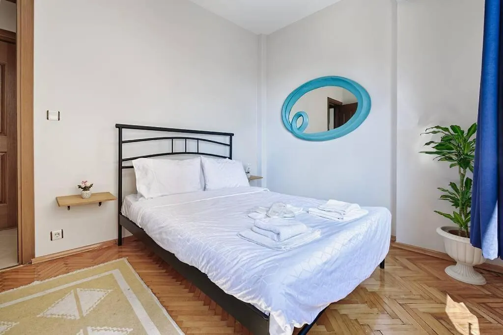 איסטמבול Gumussuyu Apartments By Azad Homes
