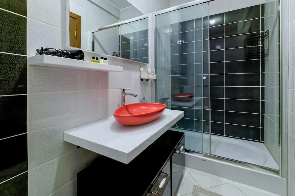 Gumussuyu Apartments By Azad Homes Istanbul